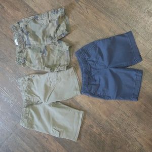 Lot of 3 boys shorts size 4